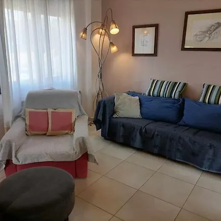 Chara's Spacious And Bright Maisonette Willa Argoulidhés
